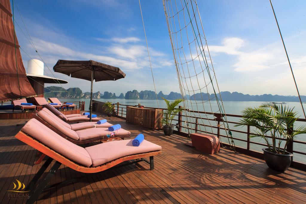 Pelican Classic Cruise Ha Long Buitenkant foto