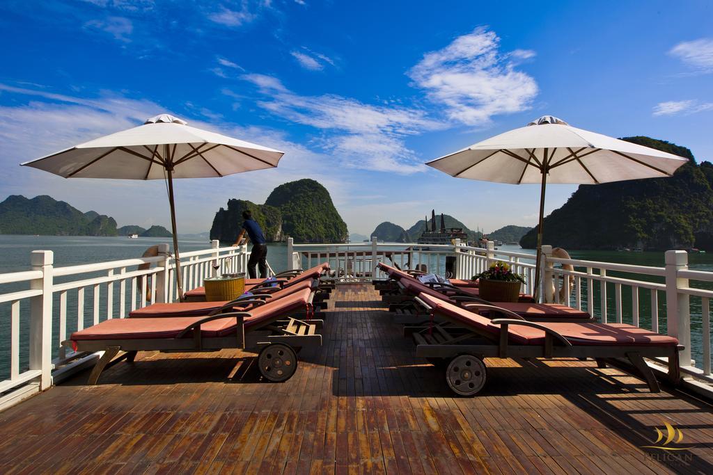 Pelican Classic Cruise Ha Long Buitenkant foto